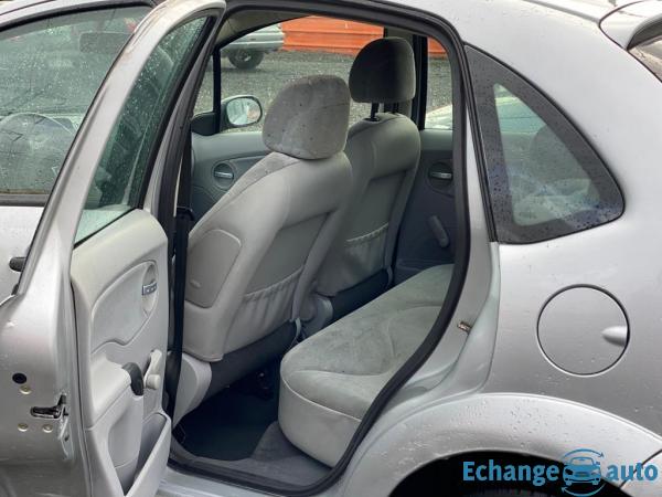 Citroën C3 1.6 i 16V 6CV 110CH - En très bon état