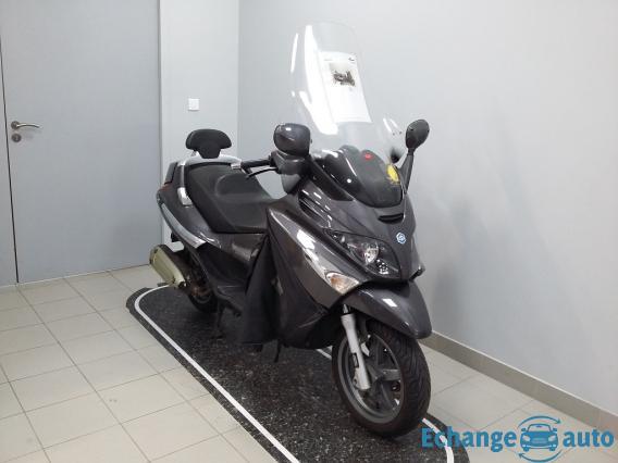 Piaggio X9