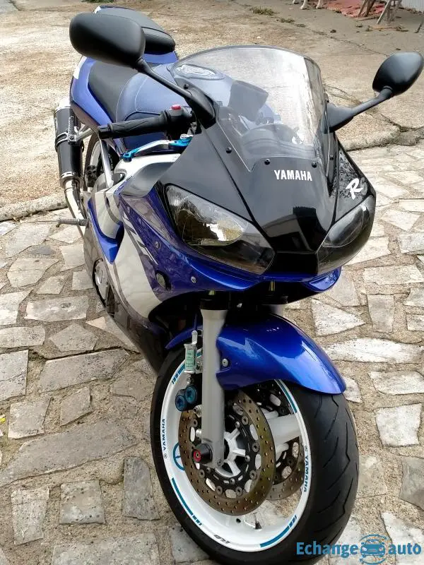 R6 Yamaha