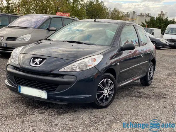 Peugeot 206+ 1.1 i 4CV 60CH - En excellent état