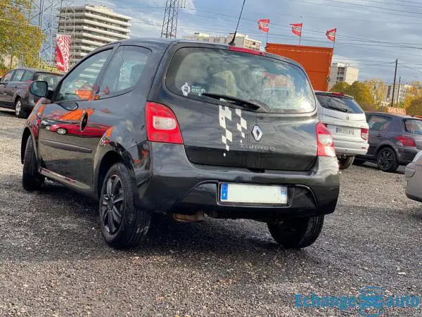 Renault Twingo II (X44) 1.2 i 16V LEV 4CV 75CH - En excellent état