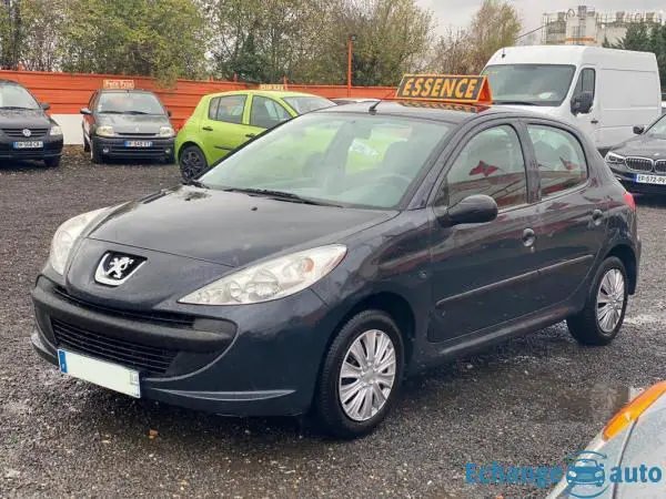 Peugeot 206+ 1.1 i 4CV 60CH - En excellent état