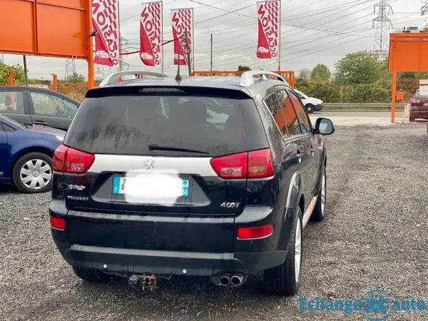 Peugeot 4007 2.2 HDi 16V 10CV 4WD 156CH - En très état