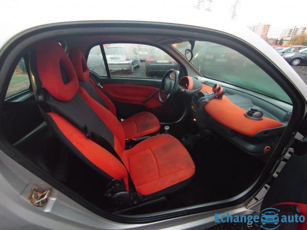 Smart ForTwo MKI Coupé 0.7 i 4CV 61CH - Bon état