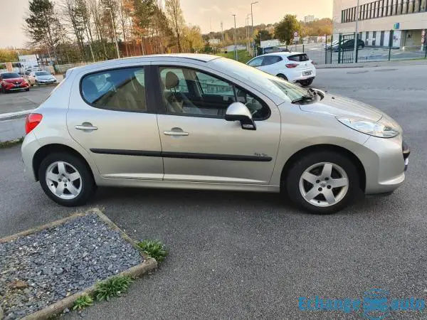 Peugeot 207 Urban Move 1.4l 75ch 108000km