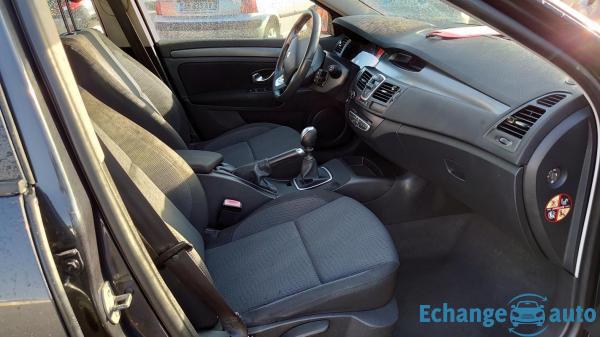 Renault Laguna III Berline 1.5 dCi 6CV 110CH En bon état