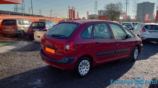 Citroën Xsara Picasso 1.8 i 16V 7CV 117CH Mécaniquement en bon état