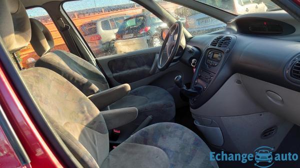 Citroën Xsara Picasso 1.8 i 16V 7CV 117CH Mécaniquement en bon état