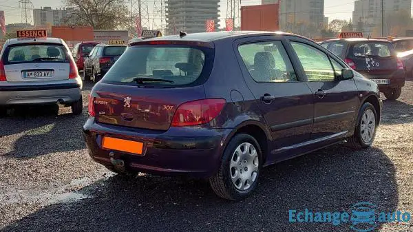 Peugeot 307 1.6 i 16V 7CV 110CH Bon état