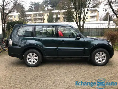 Mitsubishi Pajero 3.2 DI-D Invite