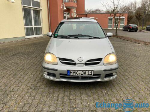 Nissan Almera Tino 1.8