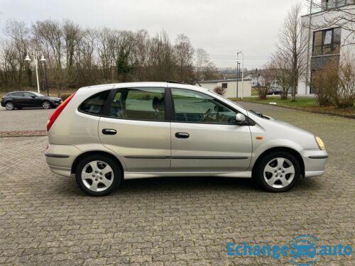 Nissan Almera Tino 1.8