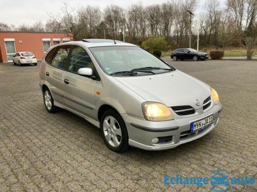 Nissan Almera Tino 1.8