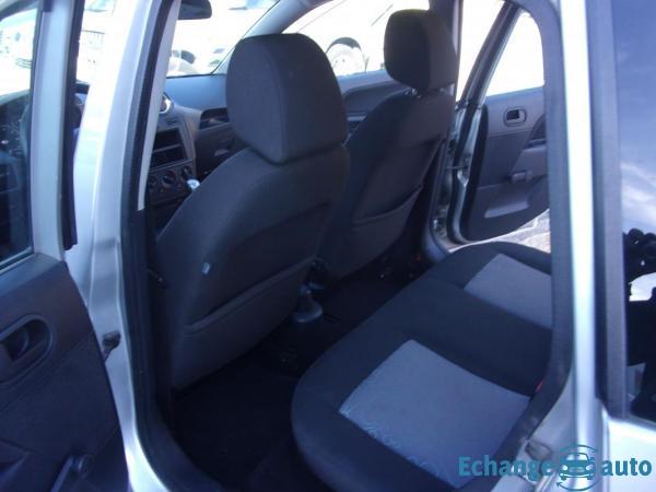 Ford Fiesta 1.4i 16V 80 CV SENSO 5 PORTES