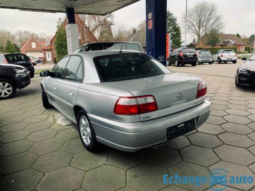 Opel Omega B 3,2 V6-24V Executive