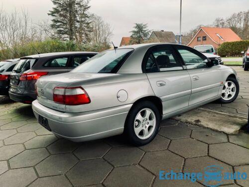 Opel Omega B 3,2 V6-24V Executive