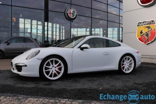 Porsche 911 CARRERA 4S