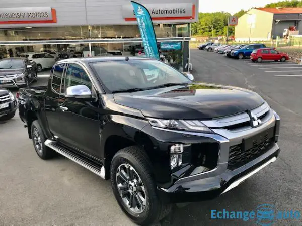 Mitsubishi L200 III CLUB CABINE 2.2 DI-D 150 INSTYLE MY20