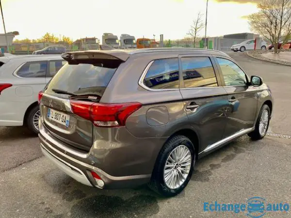 Mitsubishi Outlander PHEV III (2) TWIN MOTOR 4WD BUSINESS MY20