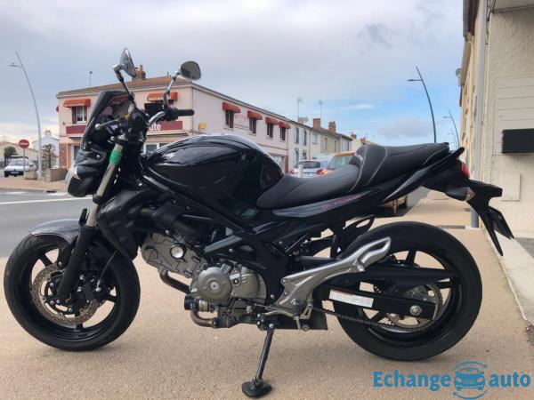 Suzuki SFV650 GARANTIE 6 MOIS