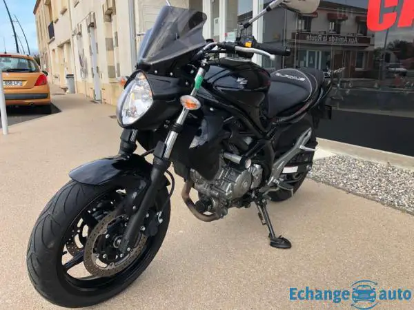 Suzuki SFV650 GARANTIE 6 MOIS