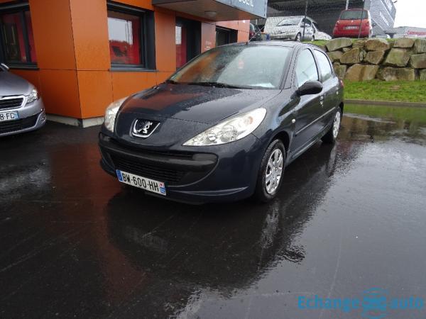 PEUGEOT 206+ 206+ 1.4 HDi 70ch FAP BLUE LION Active