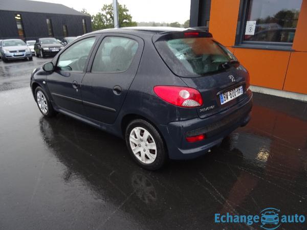 PEUGEOT 206+ 206+ 1.4 HDi 70ch FAP BLUE LION Active