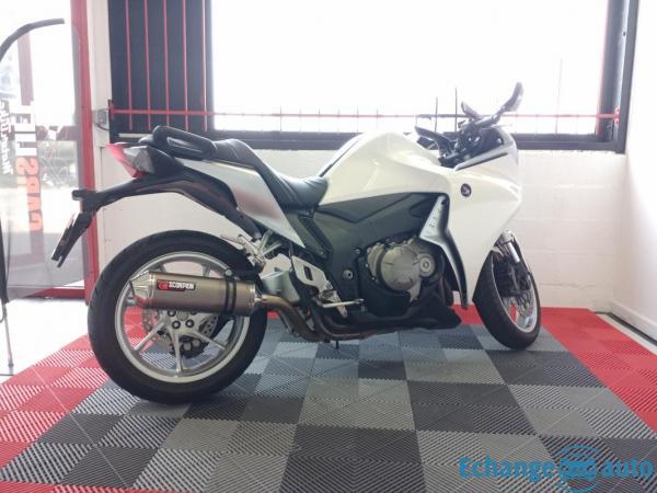 Honda VFR GARANTIE 6 MOIS 1200