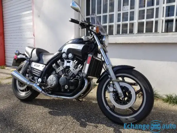 Yamaha V max 1200 yamaha noir NOI