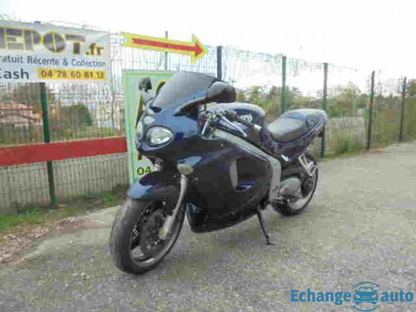 Triumph Sprint st 955 triumph bleu 0955 361