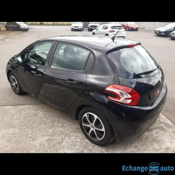 Peugeot 208 1.2 VTi 12V 82CV ACTIVE