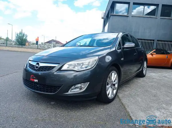 Opel Astra 1.7 CDTI 125cv COSMO