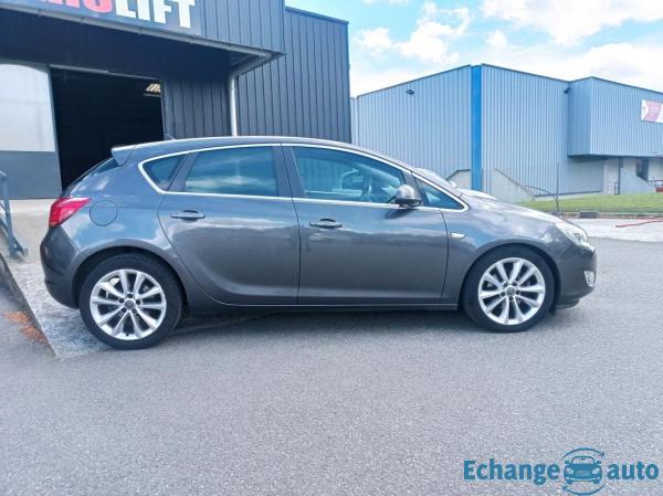 Opel Astra 1.7 CDTI 125cv COSMO