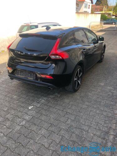 Volvo V40 T3 R-Design