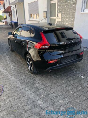 Volvo V40 T3 R-Design