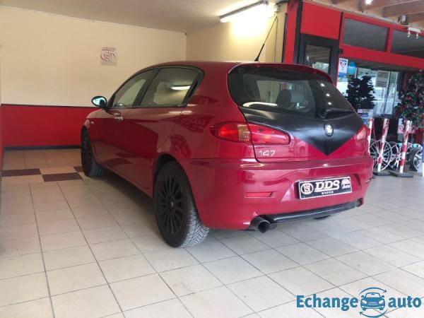 Alfa Romeo 147 PHASE 2 1.6 TS 121cv 5P BVM