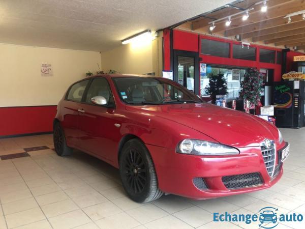 Alfa Romeo 147 PHASE 2 1.6 TS 121cv 5P BVM