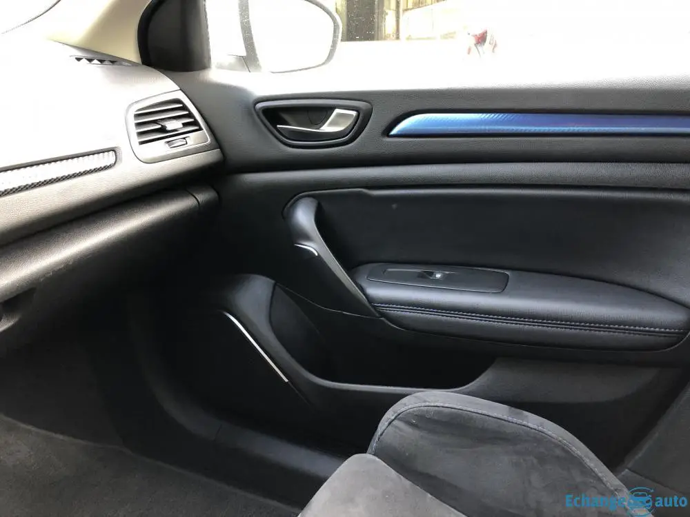 Renault MEGANE IV intérieur GT