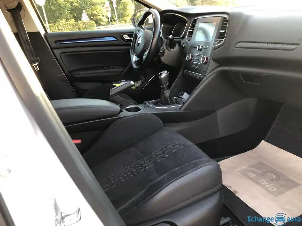 Renault MEGANE IV intérieur GT