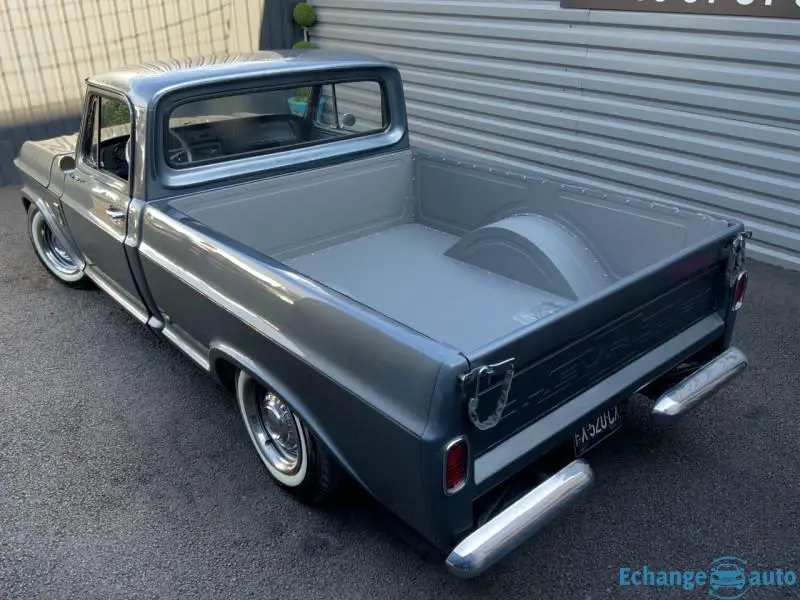 CHEVROLET C10