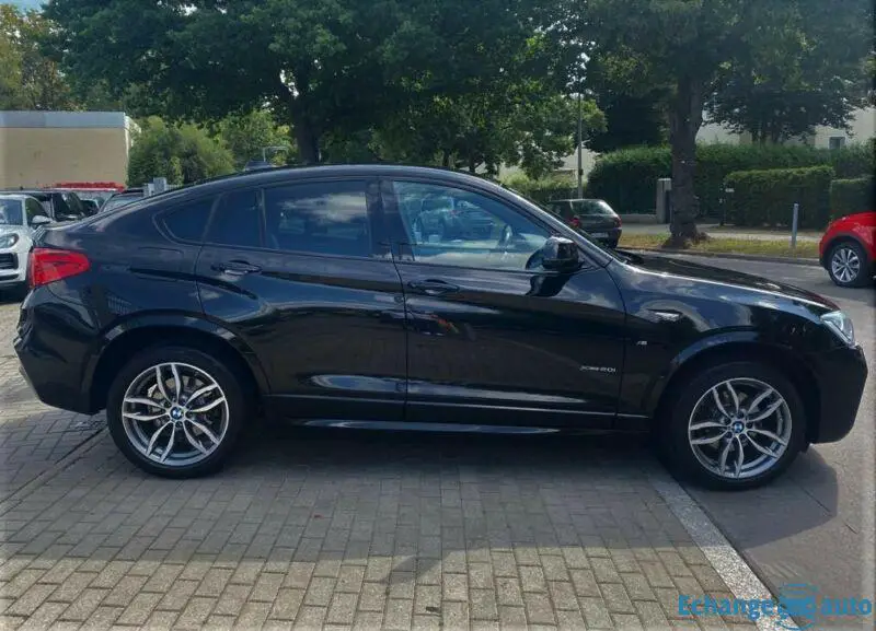 BMW X4 xDrive20i M-SPORT