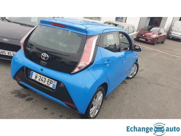 TOYOTA AYGO 1.0 VVT-i x-play