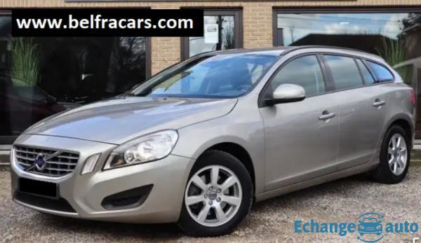 VOLVO V60 D3 136ch A CUIR/CLIM/REGVIT/BLTH/JA/ATTACHREM/1MAIN/GAR12MOIS