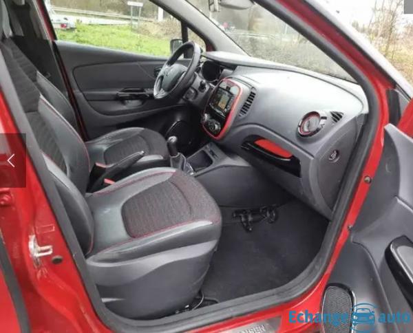 RENAULT CAPTUR dCi 90 SIEGCHAUF/CLIM/PDC/GPS/REGVIT/BLTH/CARPLAY/JA/1MAIN