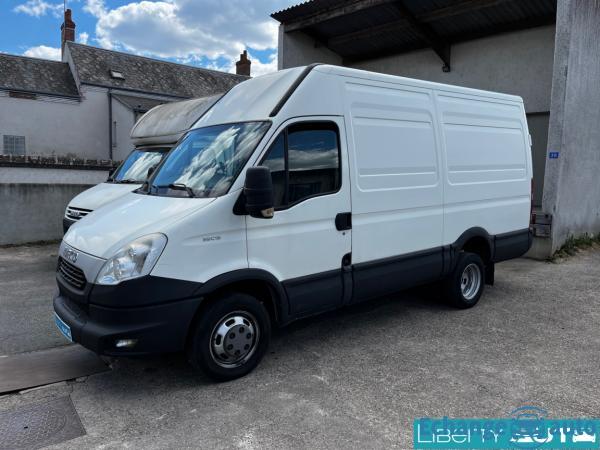 IVECO DAILY FOURGON 35 C 15 3.0D 146 16V Turbo BVM6