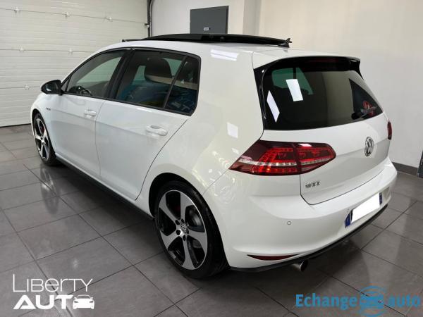 VOLKSWAGEN GOLF 2.0 TSI 220 GTI / TOIT OUVRANT