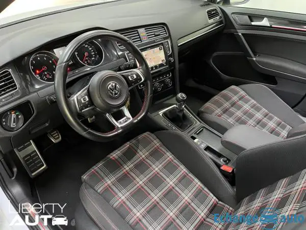 VOLKSWAGEN GOLF 2.0 TSI 220 GTI / TOIT OUVRANT