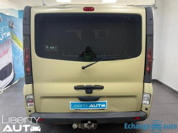 RENAULT TRAFIC FOURGON TRAFIC L1H1  2.5 dCi 140 / ATTELAGE / 1ER MAIN