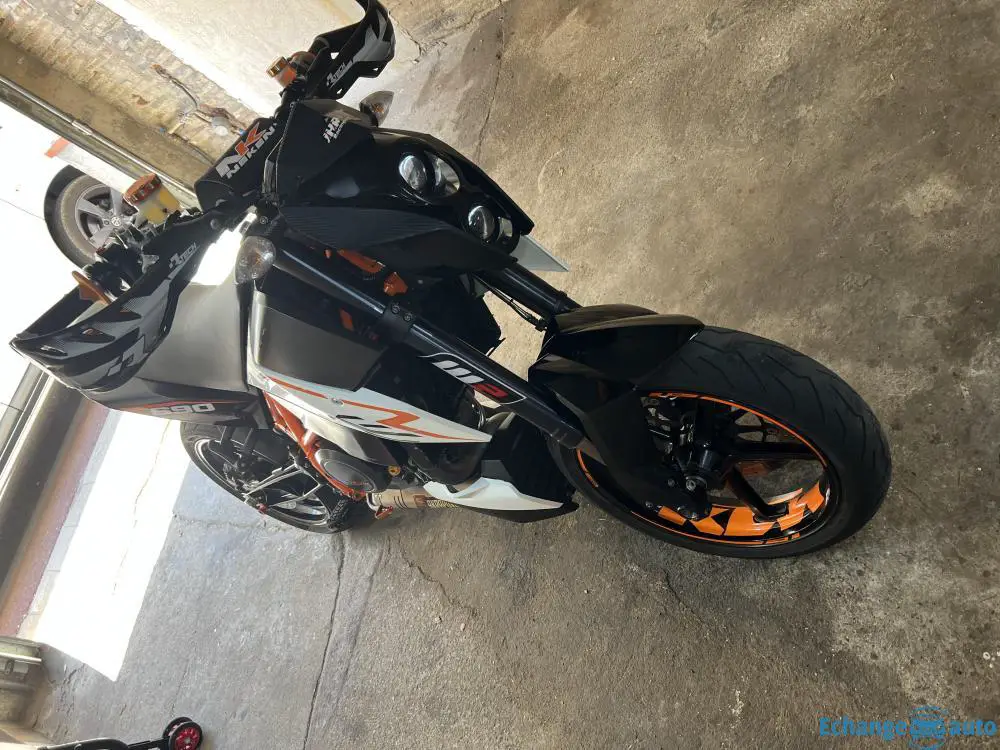 Ktm duke 690 R