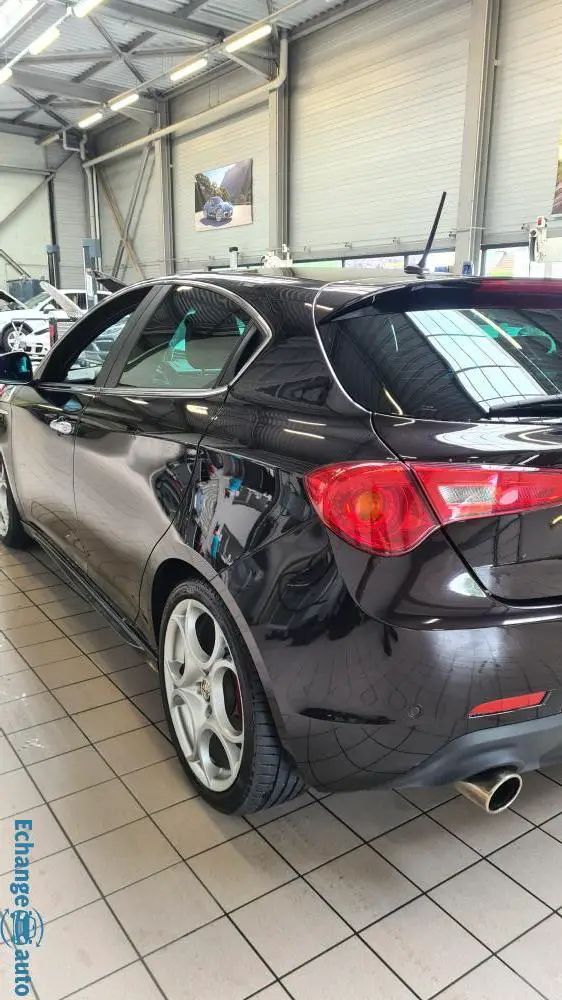 Giulietta Quadrifoglio verde 2011